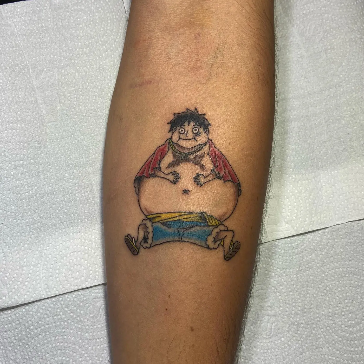 Personagem em old school na perna