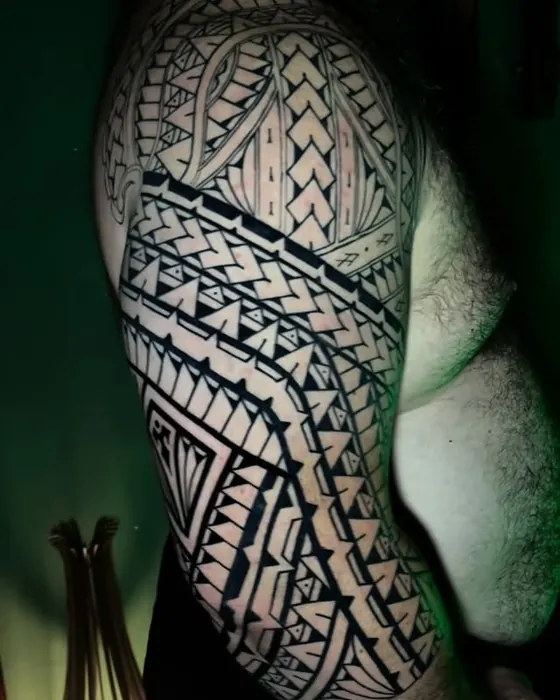 Tatuagem de Erick Ratox: Tribal, Braço
