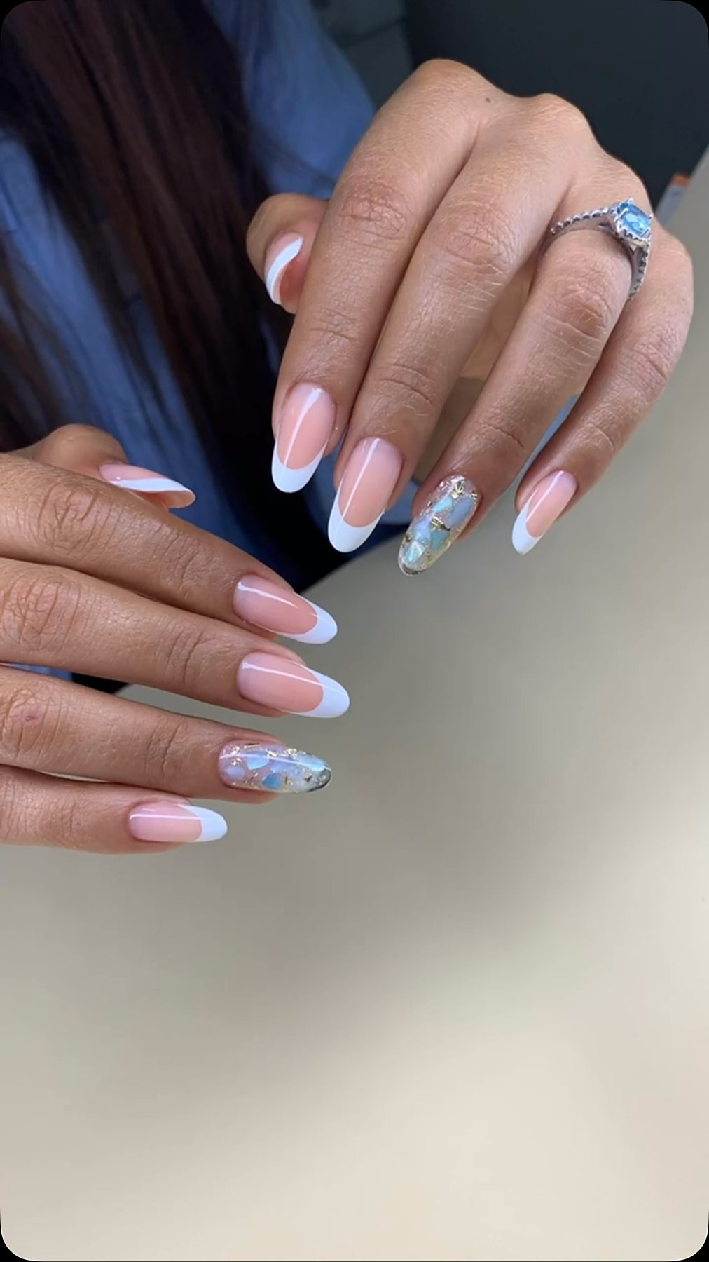 Francesa branca com acento em foil — Lenny Amorim Beauty Studio