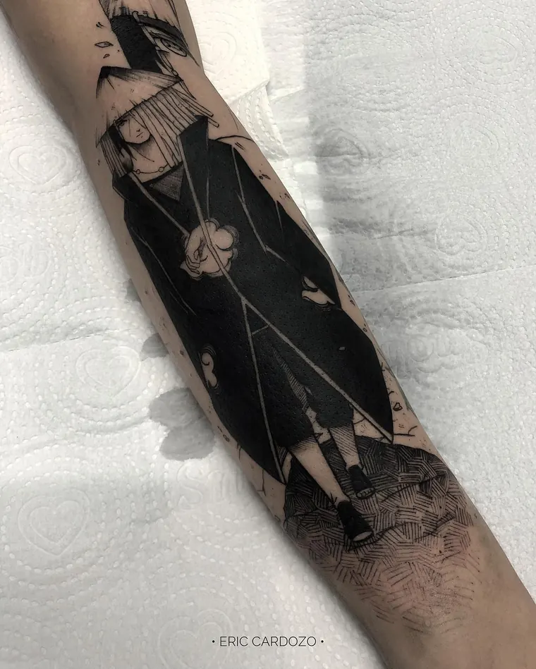 Manto negro, tatuagem blackwork por Eric Cardozo