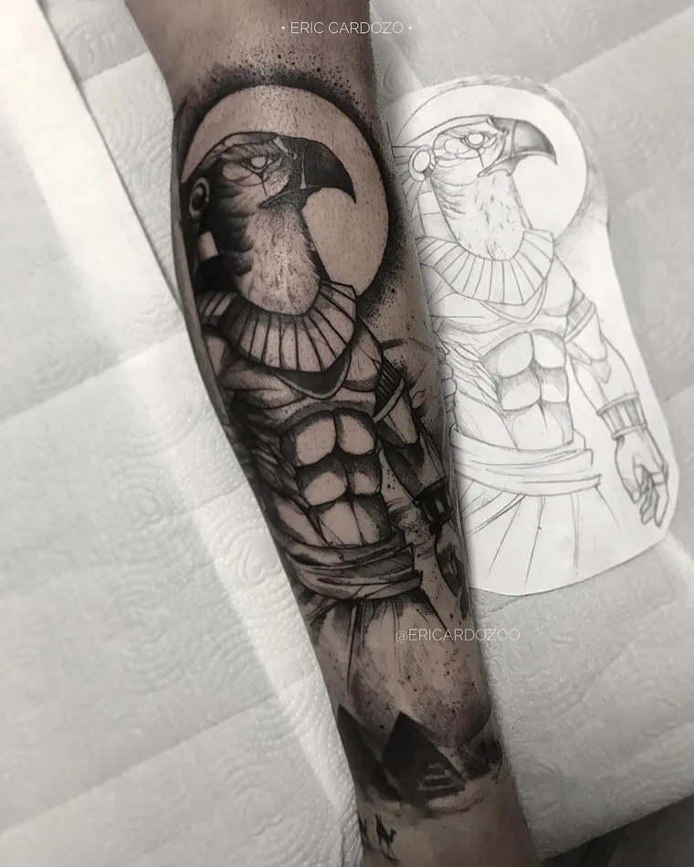 Hórus e o estudo, tatuagem sketch por Eric Cardozo