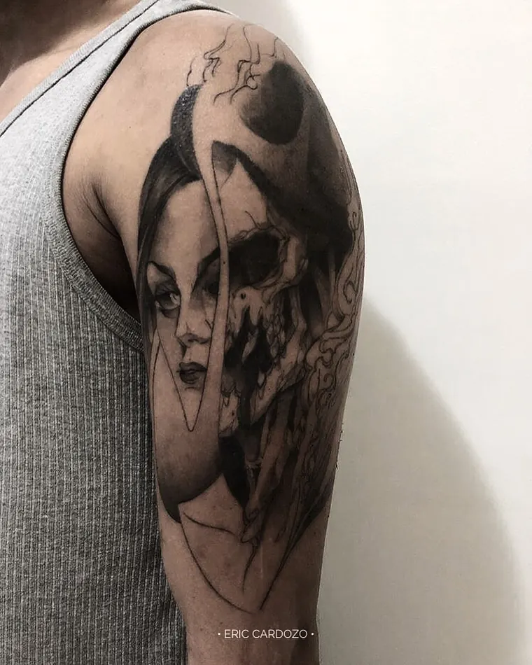 Retrato em névoa, tatuagem blackwork por Eric Cardozo